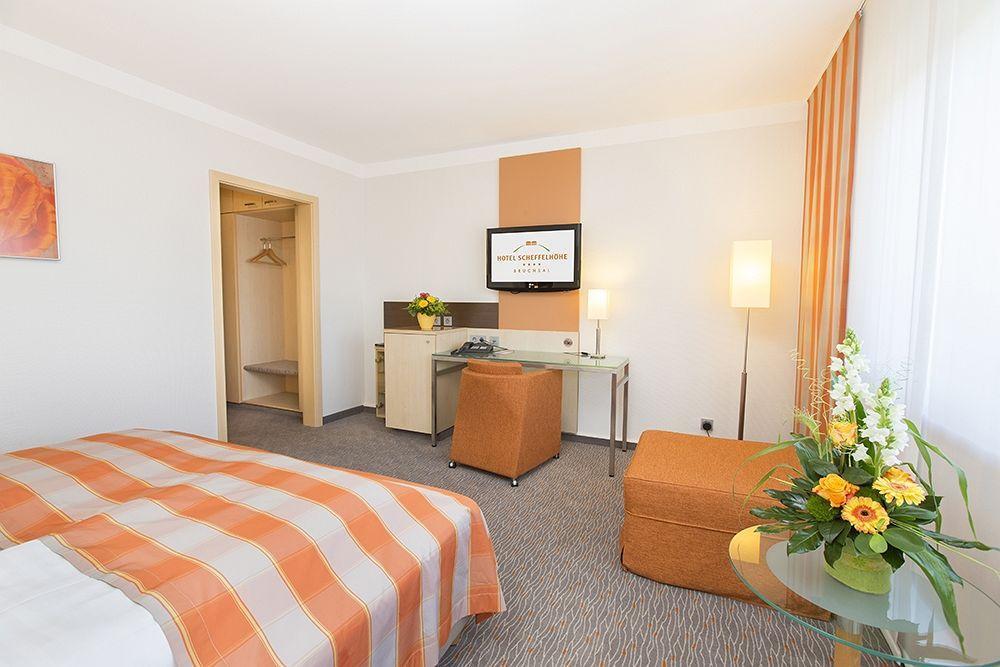Hotel Scheffelhoehe Брухзаль Экстерьер фото